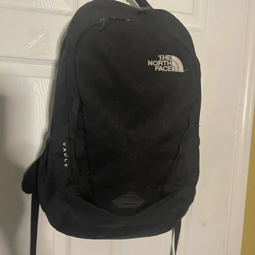 The North Face Unisex Black Vault Backpack